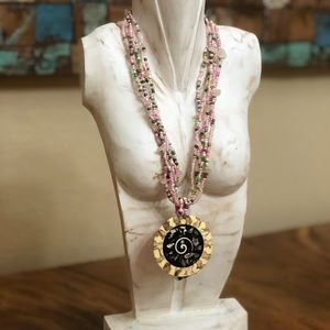 Eye catching shell, bead, rose quartz necklace A3